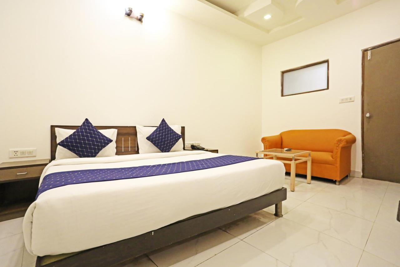 Hotel Ambrosia - A Boutique Hotel ニューデリー エクステリア 写真